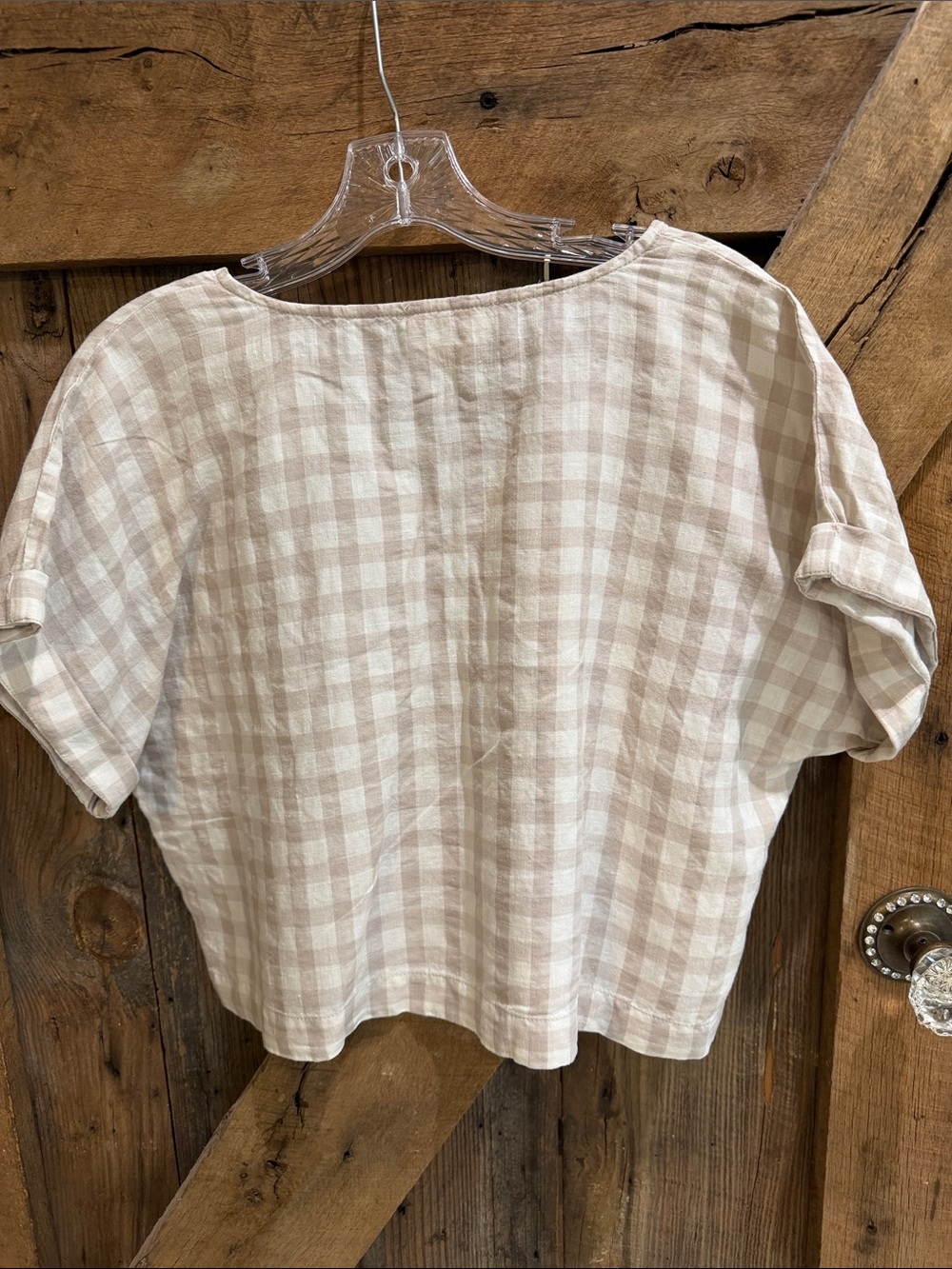 Lou & Grey Beige and White Gingham V-Neck Boxy Crop Top - Picture 3 of 3